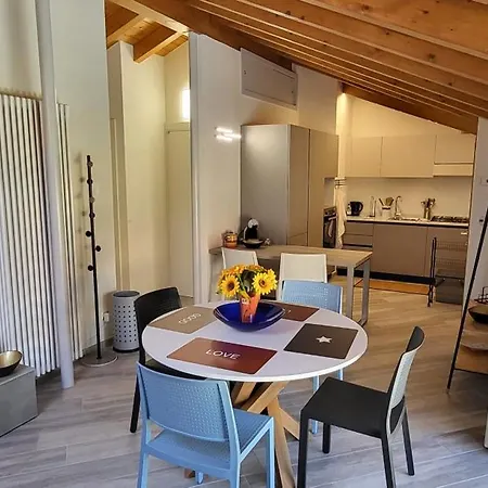 Casa Camoscio Piano 2 شقة