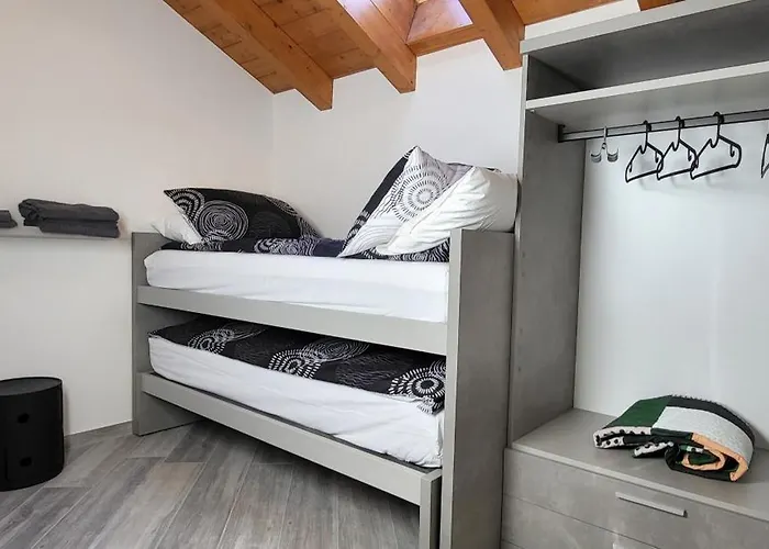 Casa Camoscio Piano 2 *